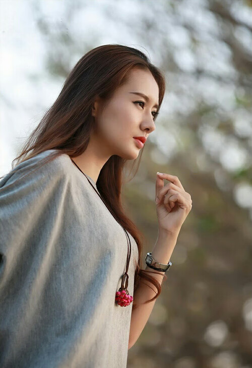 戈贝尔统治双塔,新疆爆冷轻取湖人