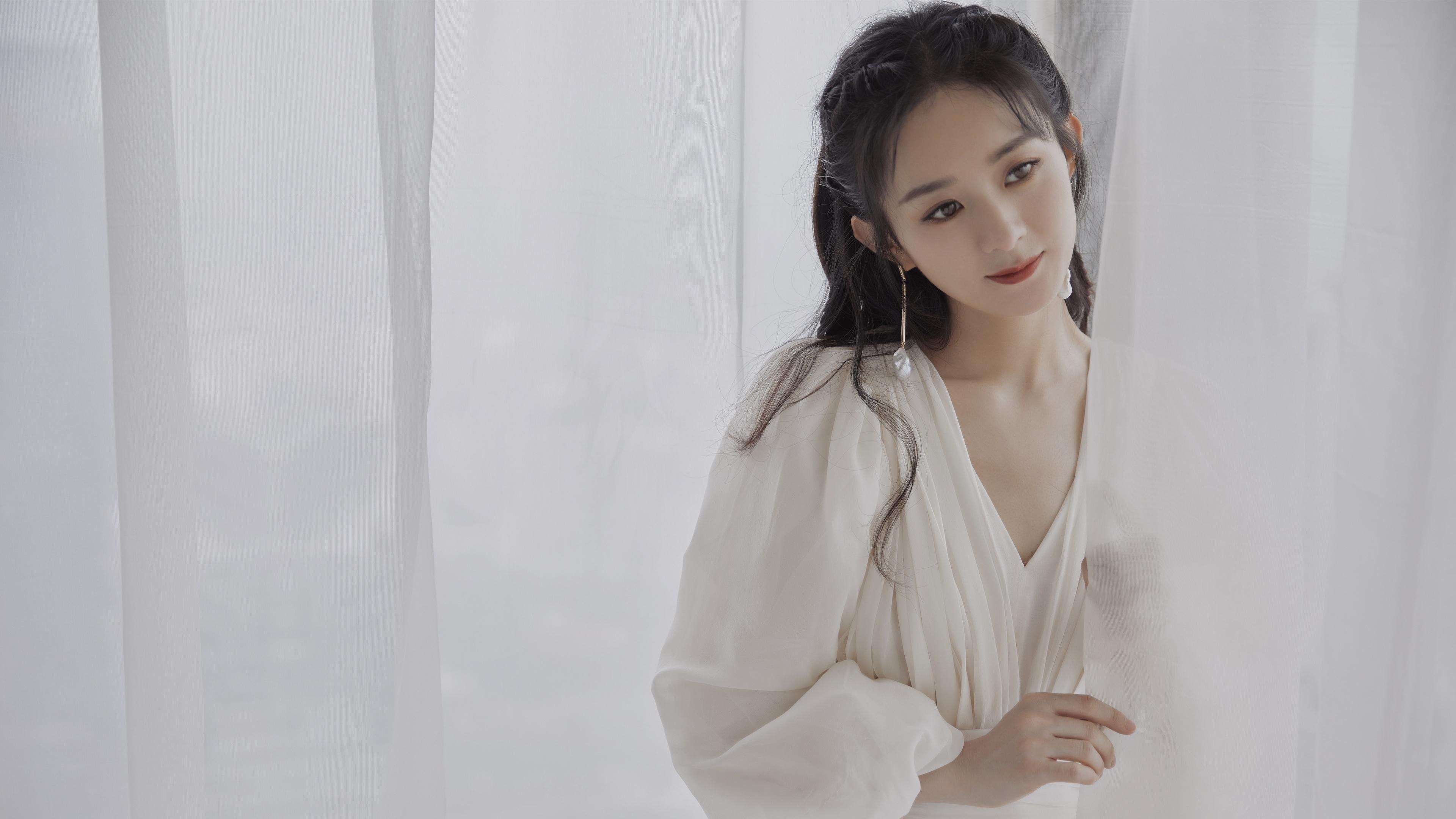 舞台越大他越强！爱德华兹独砍40分导演逆转，黄蜂末节21-4攻击波碾碎篮网