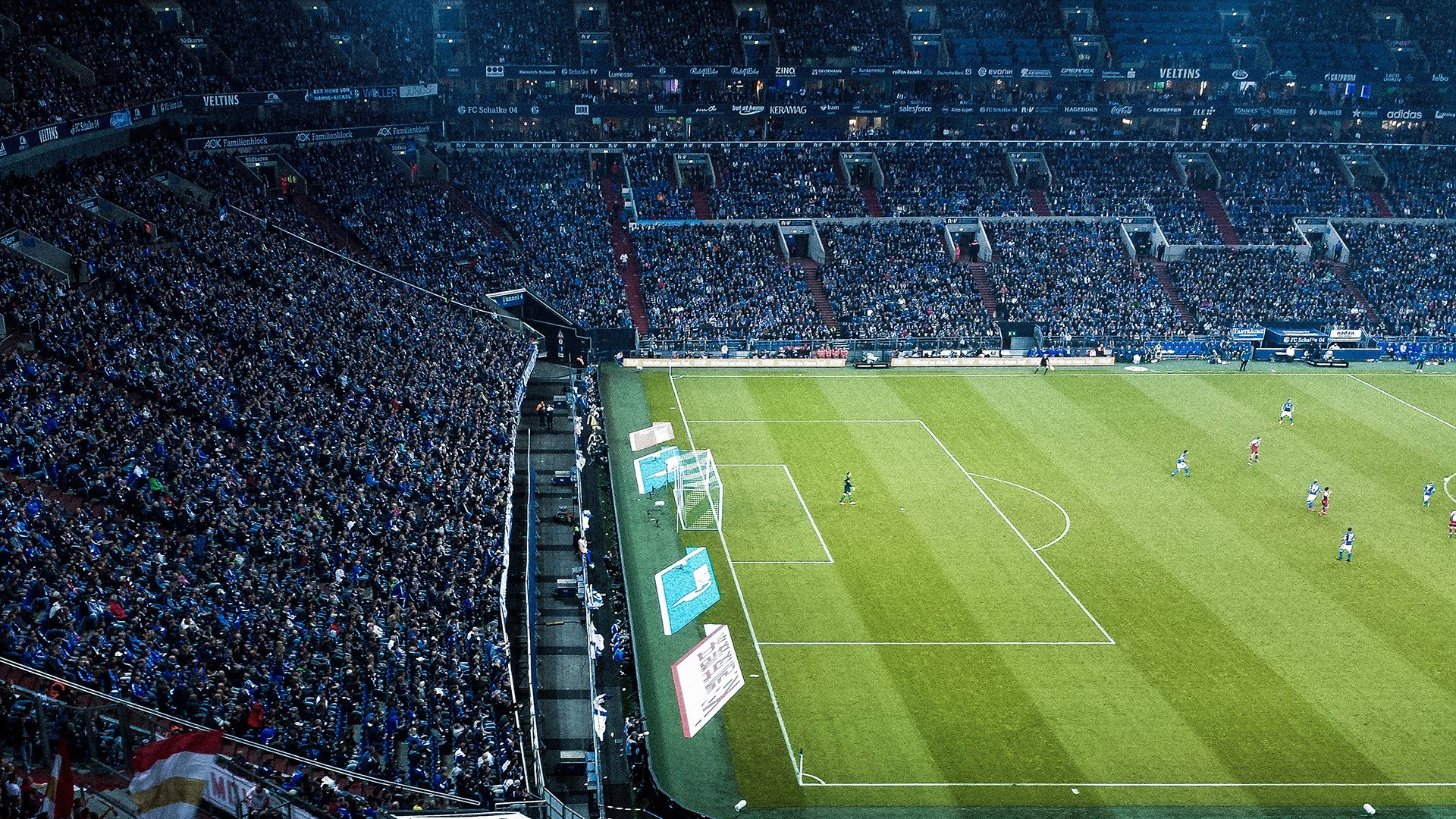 欧冠夜的双重奏,阿尔瓦雷斯爆发,比利时众将助曼城强势拿下马赛