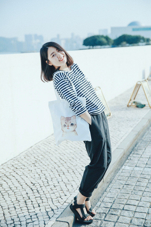 跨界之跃，篮球巨星拉文如何用一记扣篮照亮世界杯之夜