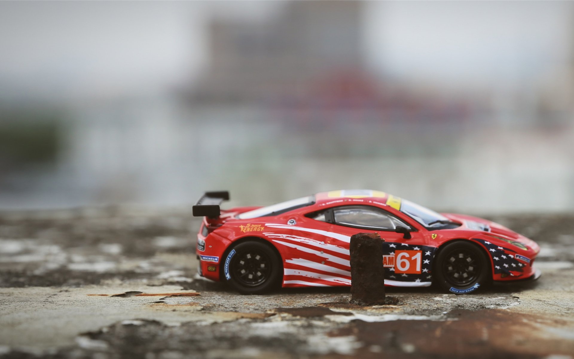 绿茵与硬木,两种焦点战,同一种胜利美学