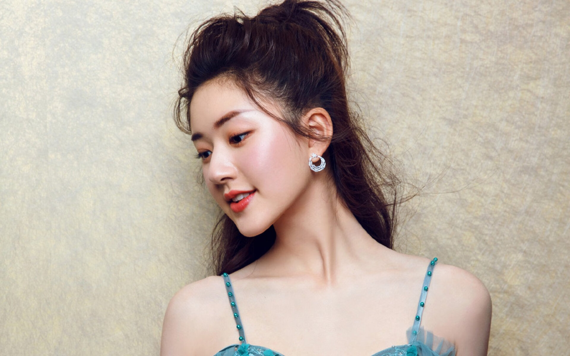 尼日利亚狂胜皇家社会，门神拉亚六次神扑封杀西甲豪门