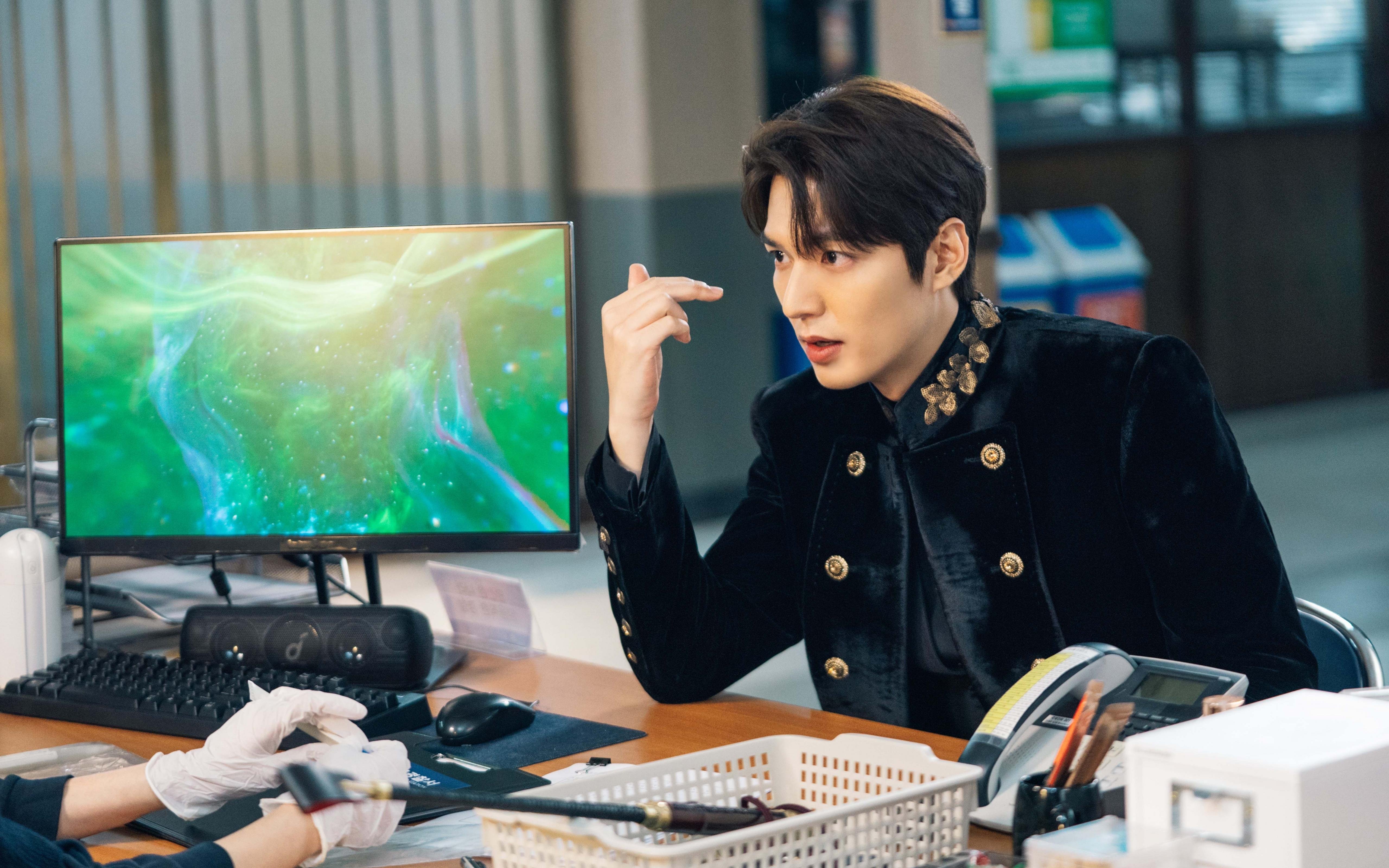 极速狂飙,当新疆男篮化身F1黑马,班凯罗在篮球场上演年度争冠式接管